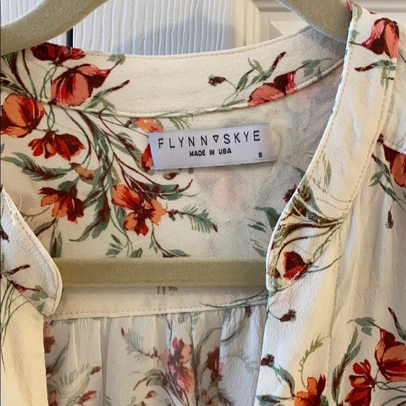 FLYNN SKYE - GETAWAY BLOUSE - Picture 2 of 4